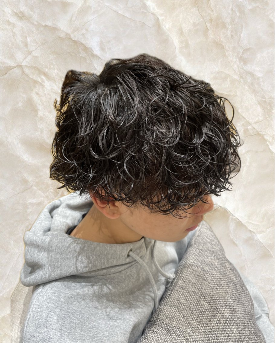 ショート パーマ メンズ メンズパーマ カット パーマ 日菜多. レイヤー/艶カラーのヘアスタイル