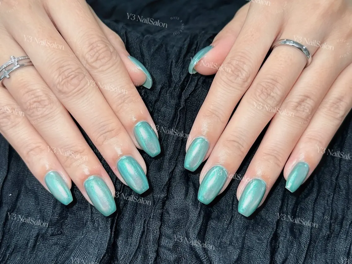ネイル ブルー グリーン 氷ネイル・うるうるネイル マグネットネイル ミラーネイル ハンドネイル Y3 NailSalonのネイルデザイン
