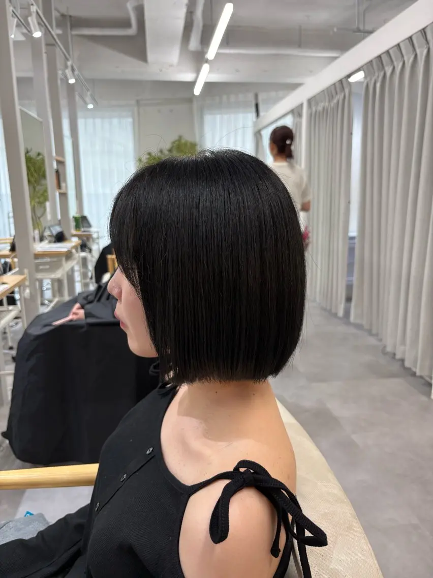 ミディアム カラー ボブ カット ヘアカラー トリートメント 森田 亜海のヘアスタイル