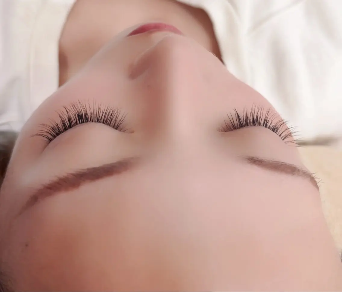 マツエク・マツパ MoonNail ユリ🌸のネイルデザイン