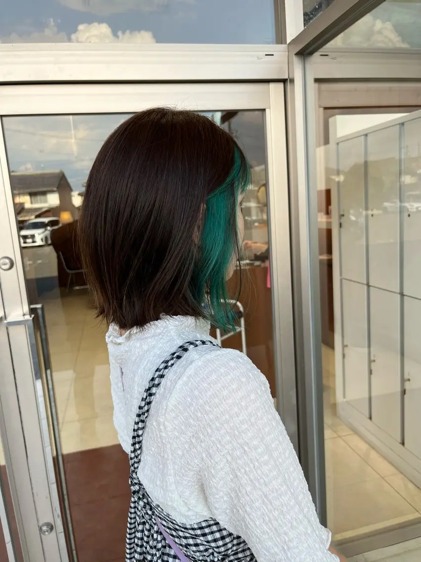 カット+インナーカラー+クイックトリートメントの写真