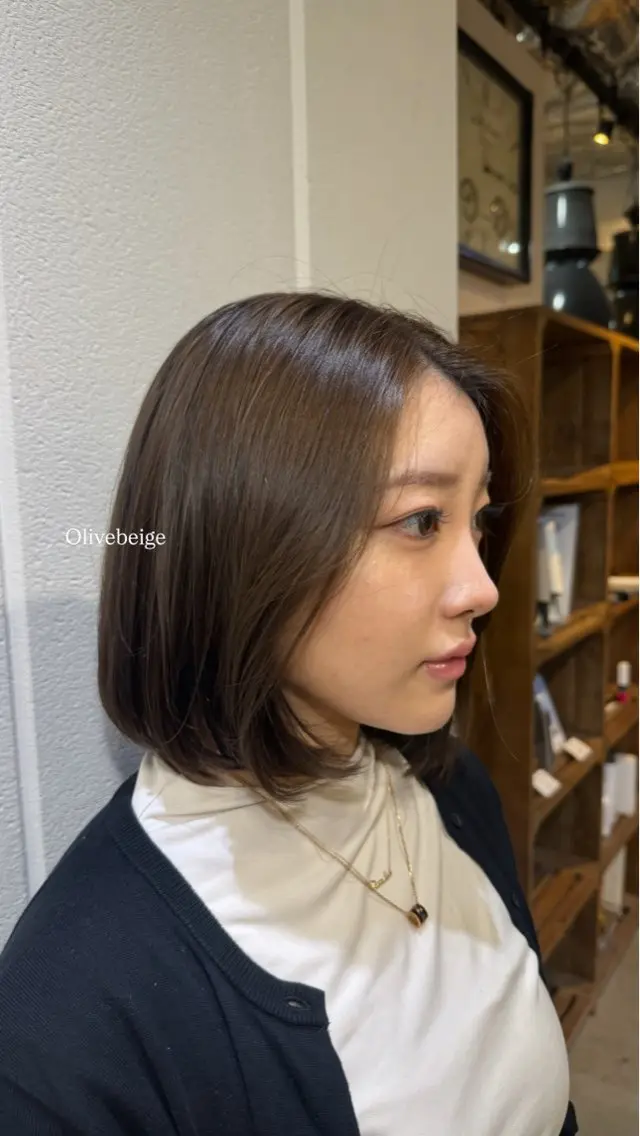 ミディアム ヘアカラー miu/レイヤー /ラベンダーカラーのヘアスタイル