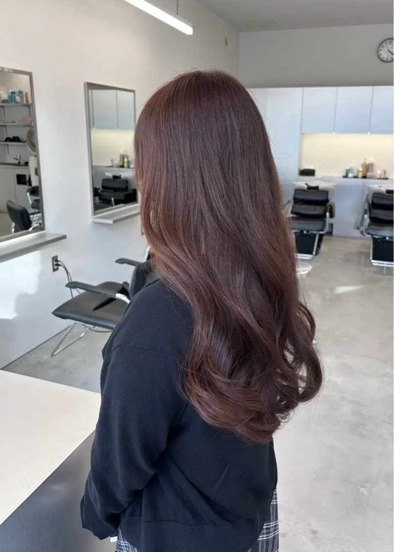 ロング 鶴町 桃香のヘアスタイル