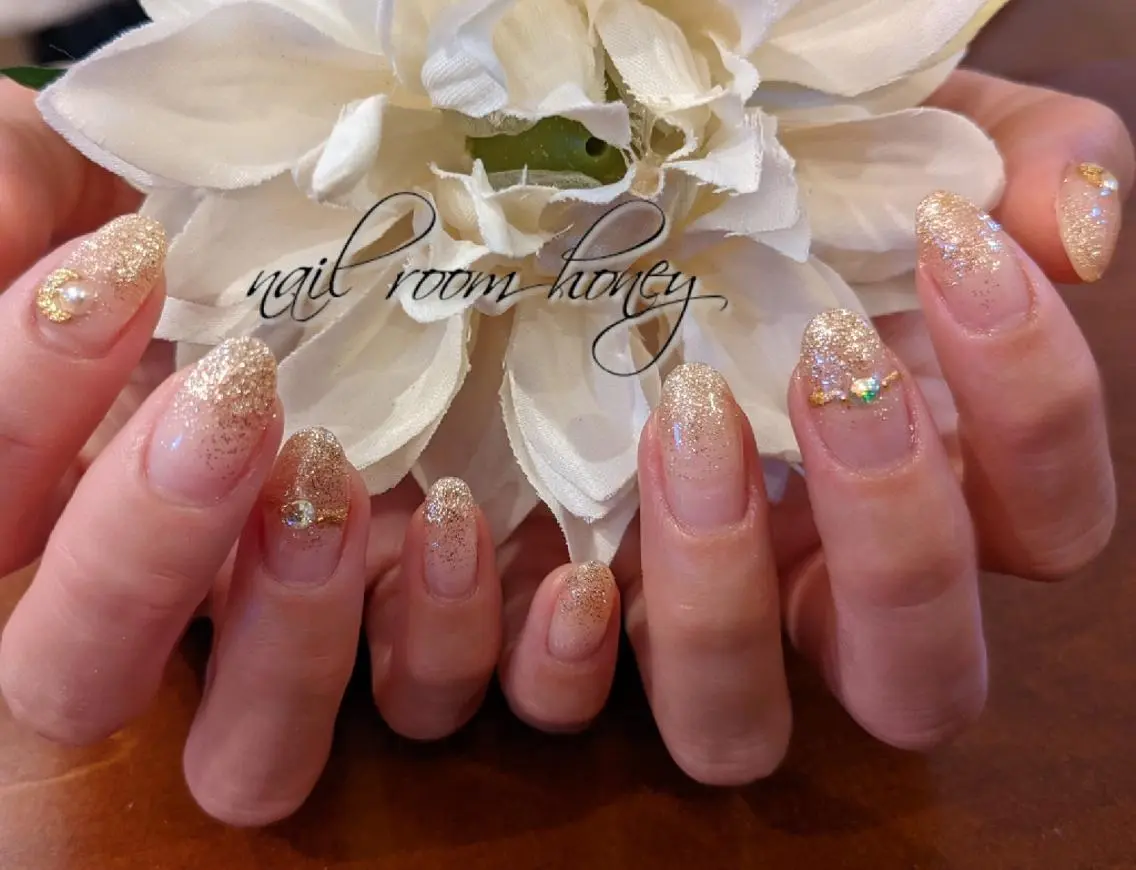 ネイル キラキラネイル ラメ(グリッター) nail room  honeyのネイルデザイン