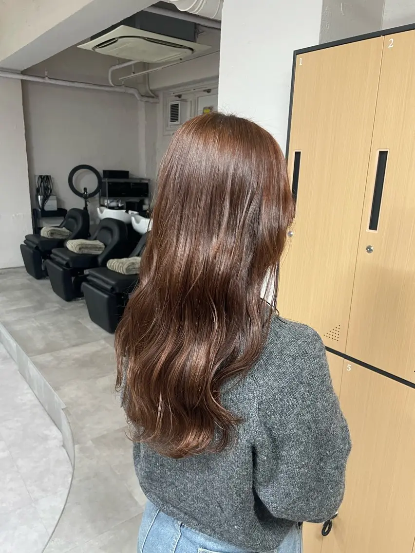 ロング カット ヘアカラー tokute 中野真咲🐺のヘアスタイル