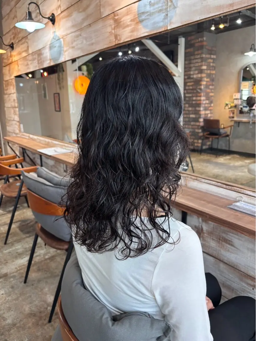 パーマ 喜友名 ウララのヘアスタイル