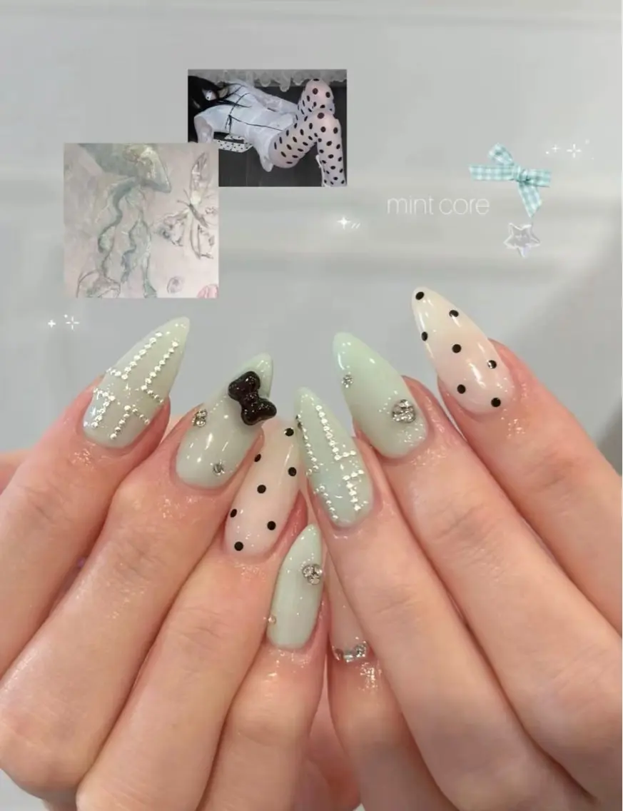 ネイル ハンドネイル HAPPI NAIL CALINのネイルデザイン