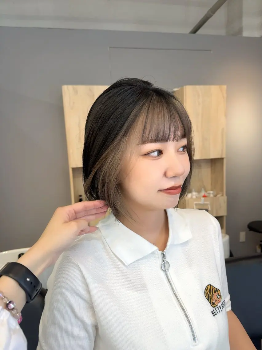ショート カラー ミストバング デザインカラー フェイスフレーミング カット ヘアカラー オスズ 🎀´-のヘアスタイル