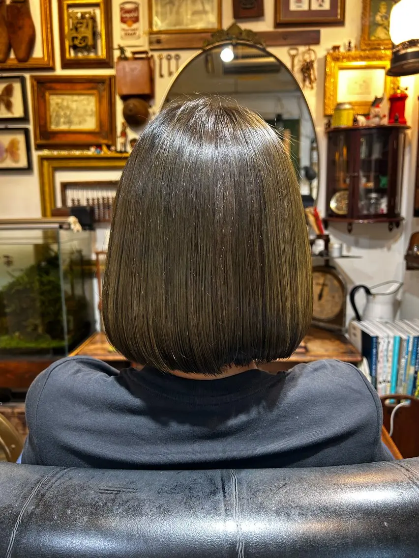 ショート カラー ブラウンカラー BRITS🐥 小高日菜乃のヘアスタイル