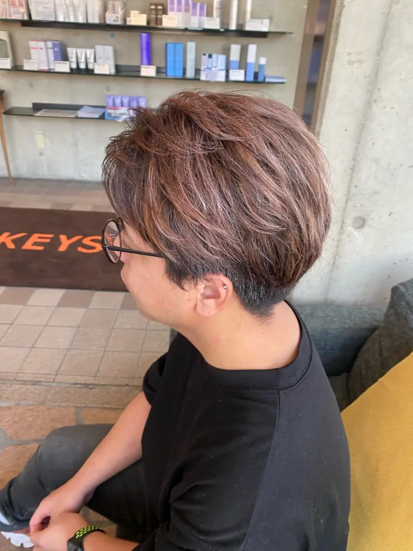 カラー メンズ 百瀬 なつ美のヘアスタイル