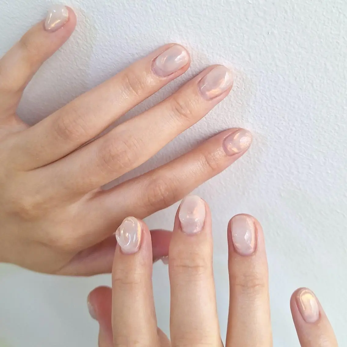 ネイル オーロラネイル ジェルネイル 韓国ネイル ニュアンスネイル ぷっくりネイル nailstudio eviz新宿店のネイルデザイン
