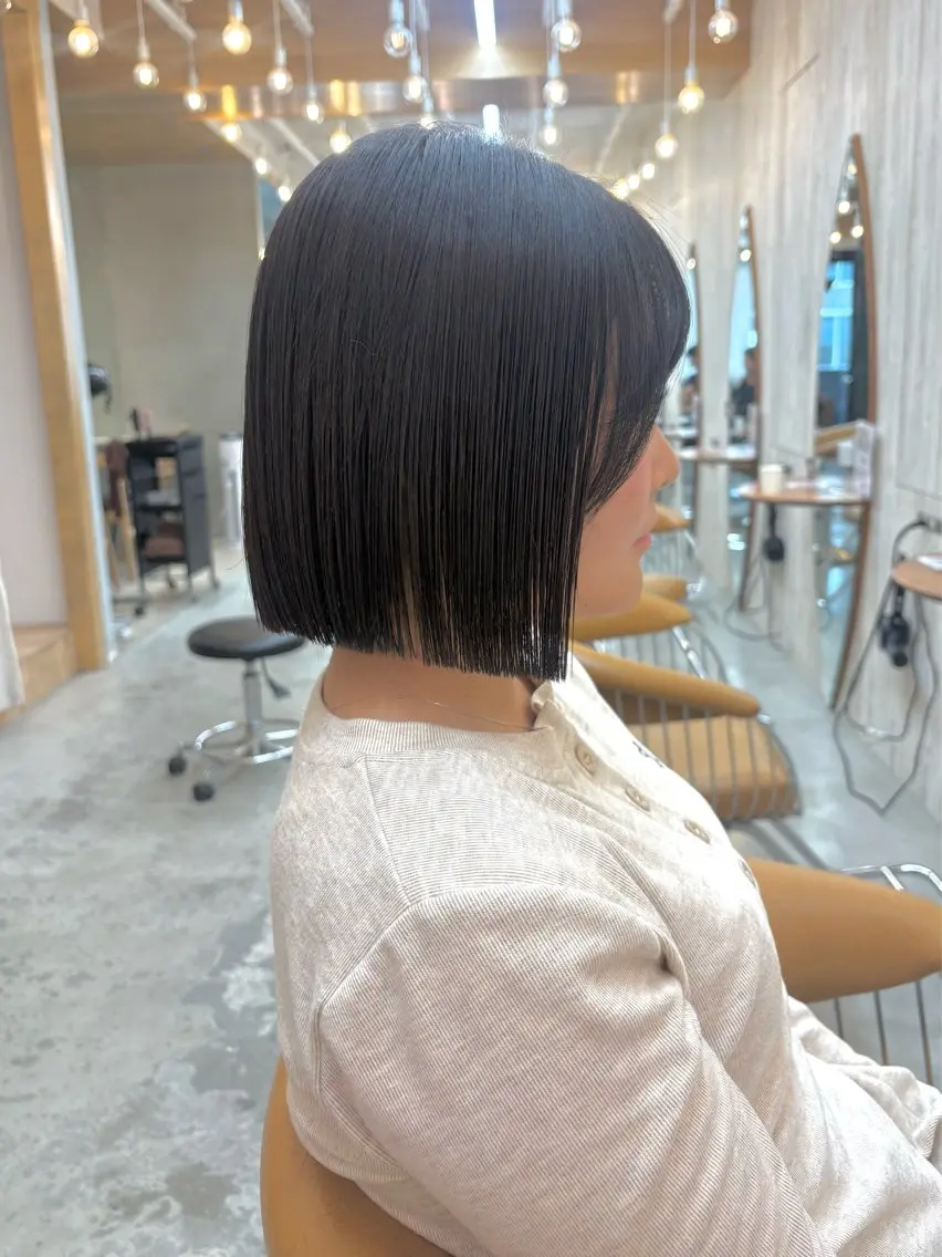 ショート カット ヘアカラー トリートメント オリーブベージュ/シ ョートボブたまき🧡のヘアスタイル
