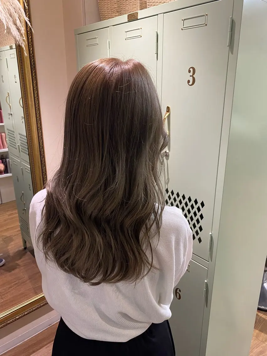 セミロング カラー カット ヘアカラー トリートメント 透明感カラー/韓国 ヘア🩶yuri🩵のヘアスタイル