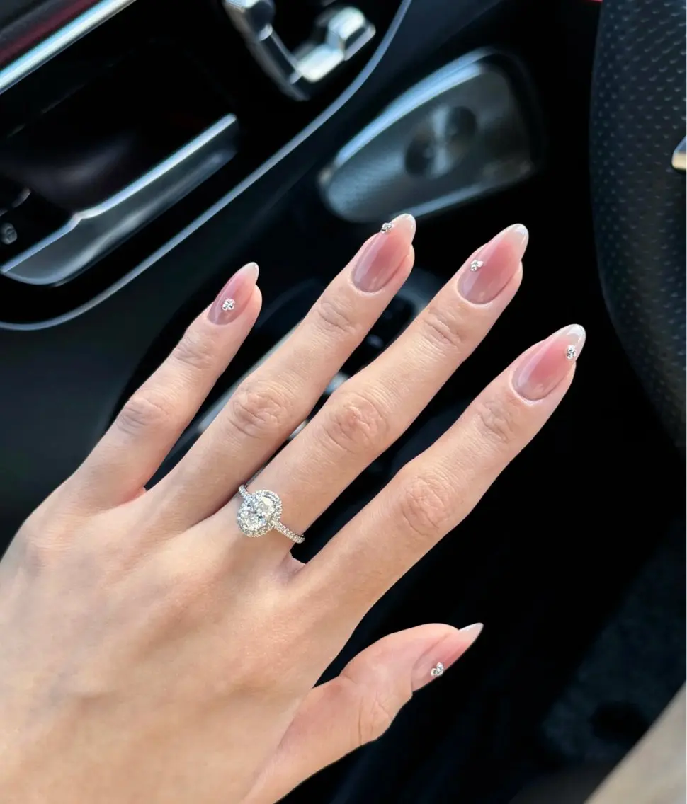 ネイル ハンドネイル BERA NAILSのネイルデザイン