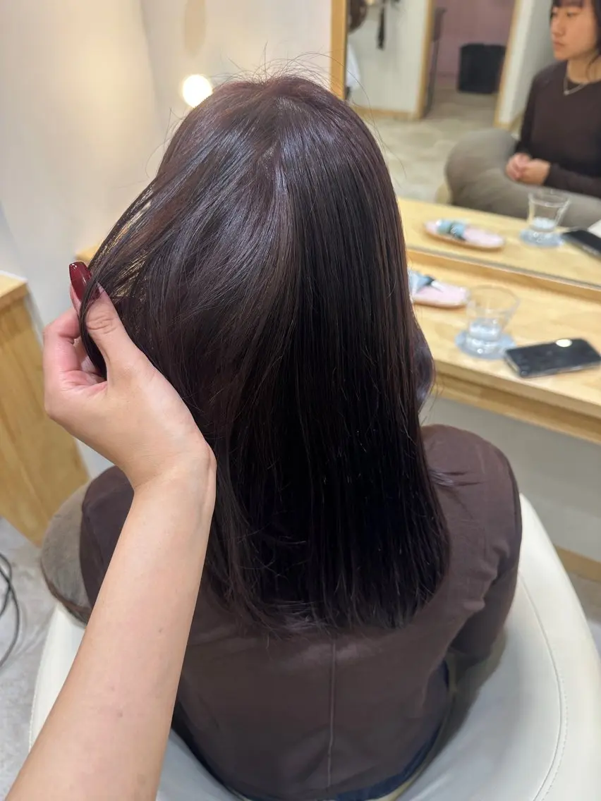 セミロング カラー ヘアカラー トリートメント 淡い暖色・ラベンダー ♡レイヤー🩰ノアのヘアスタイル