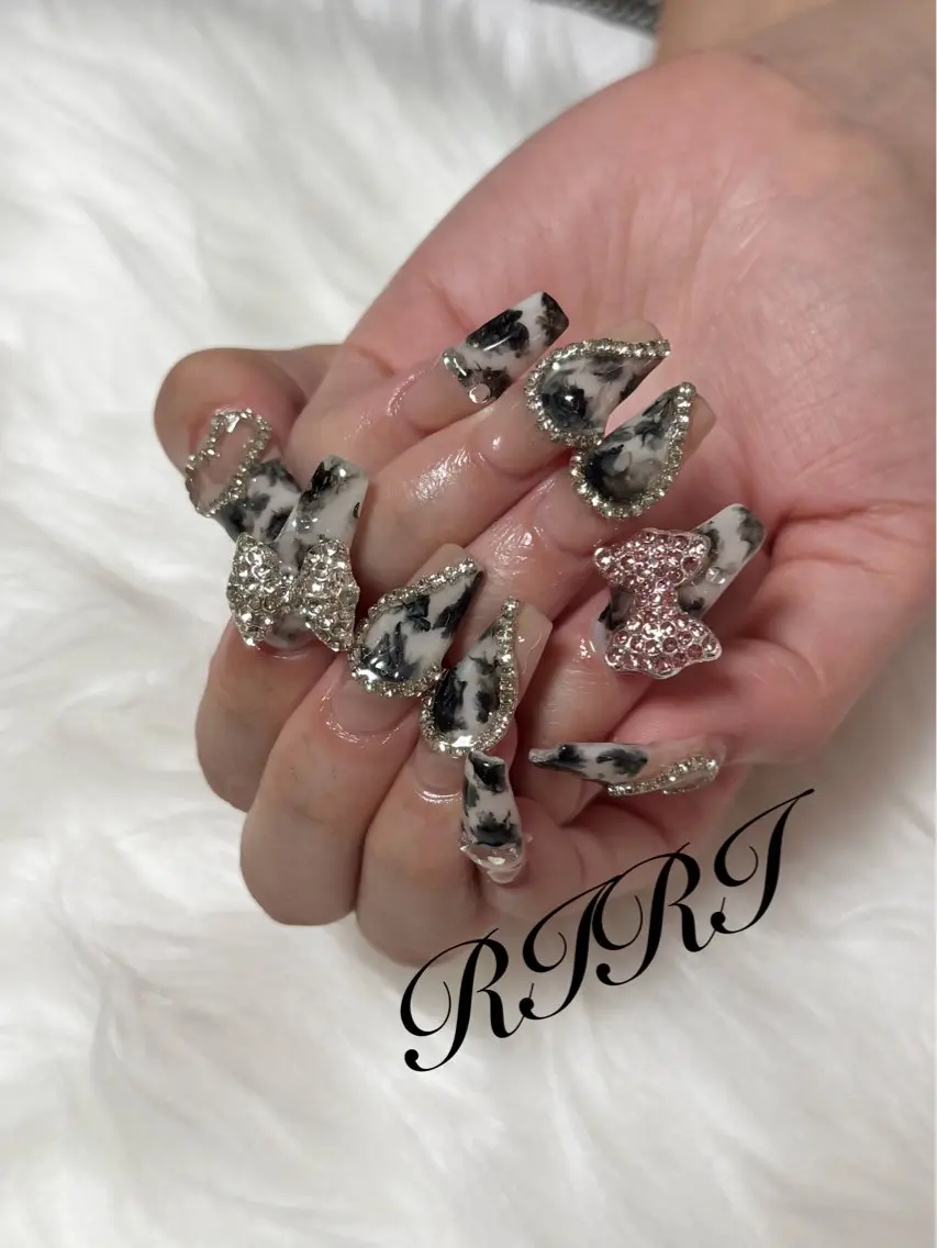 ネイル ハンドネイル riri オーナーのネイルデザイン