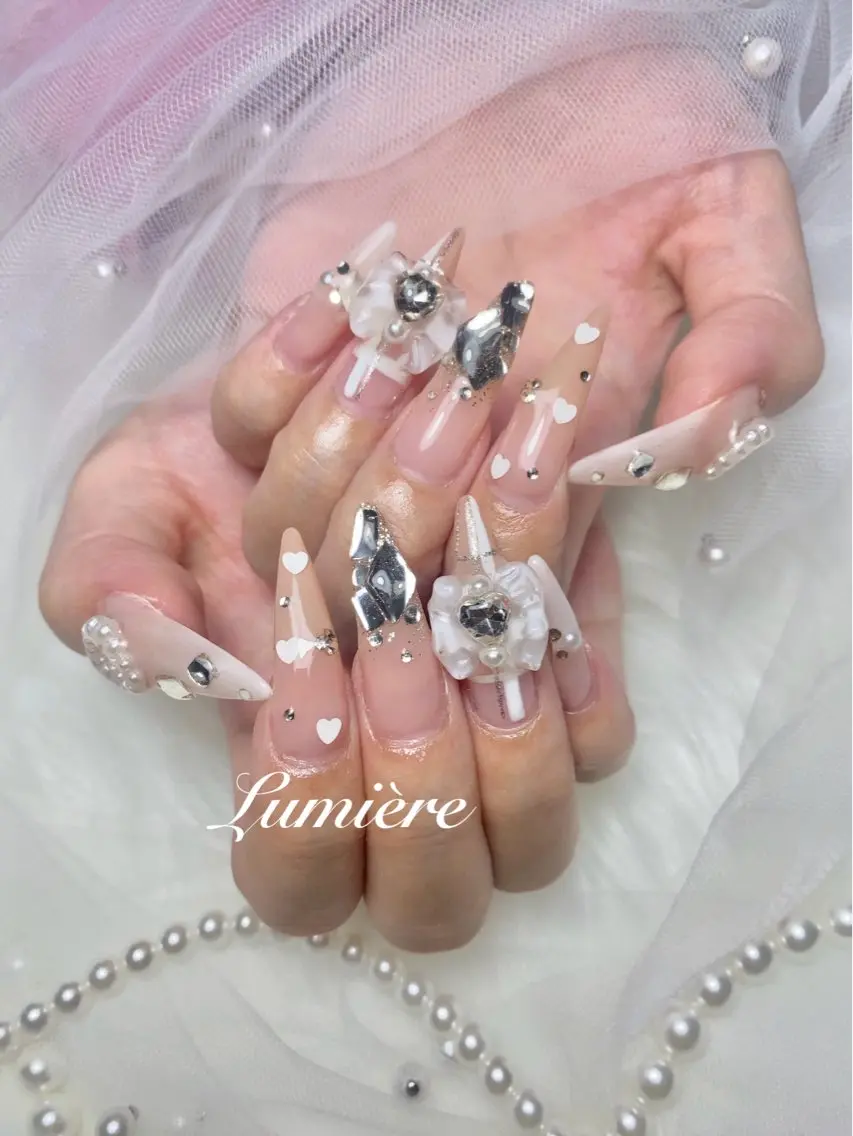ネイル ロングネイル Lumière| ロング|ワンホンのネイルデザイン