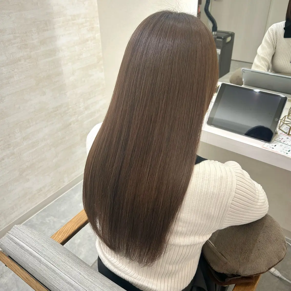 ロング カラー アッシュ グレージュ アイスグレージュ トリートメント カット ヘアカラー トリートメント 髪質改善&ヘアケア /菊池琉那のヘアスタイル