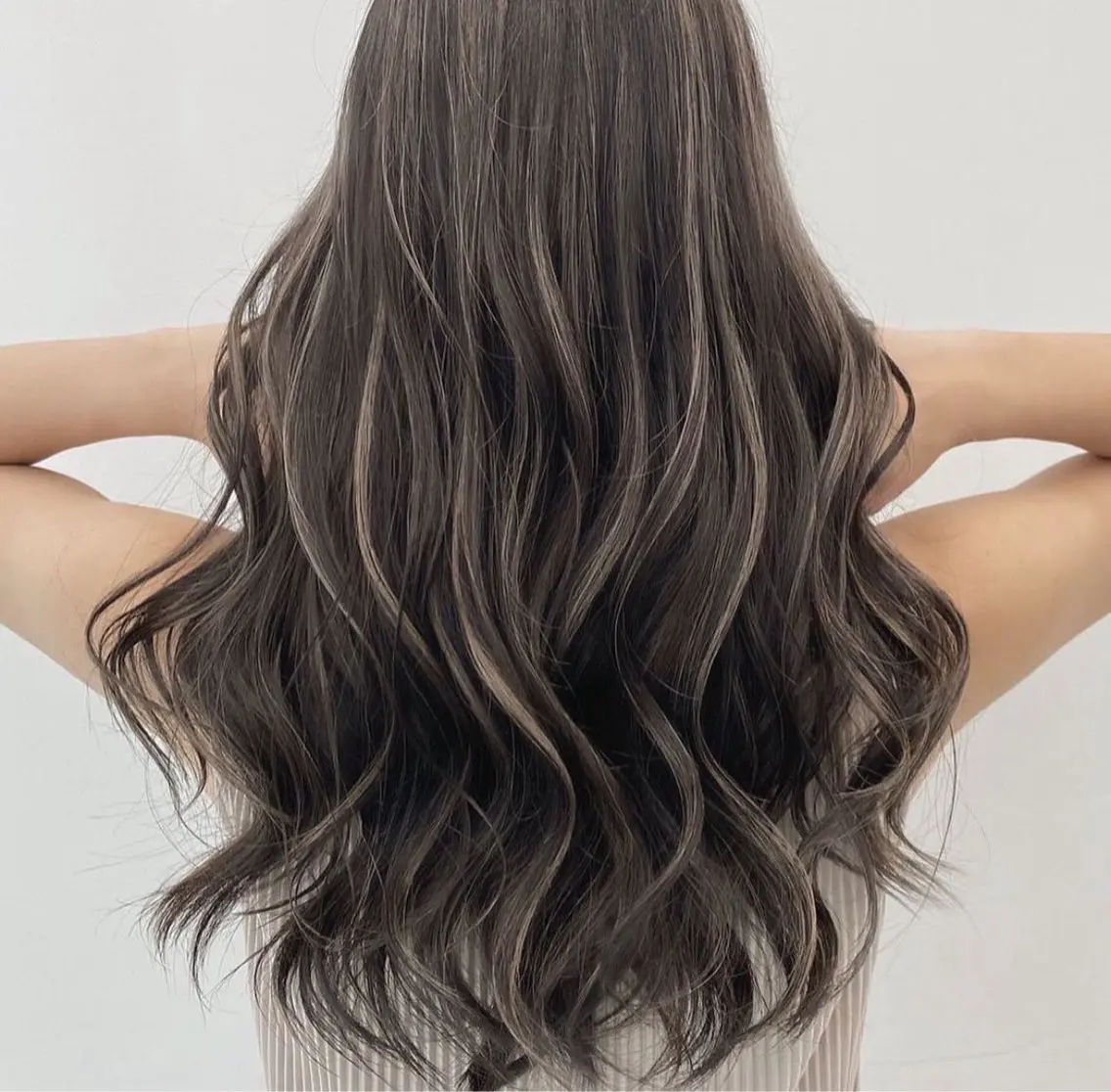 カラー ヘアカラー KAEDE🎀 ハイライトのヘアスタイル