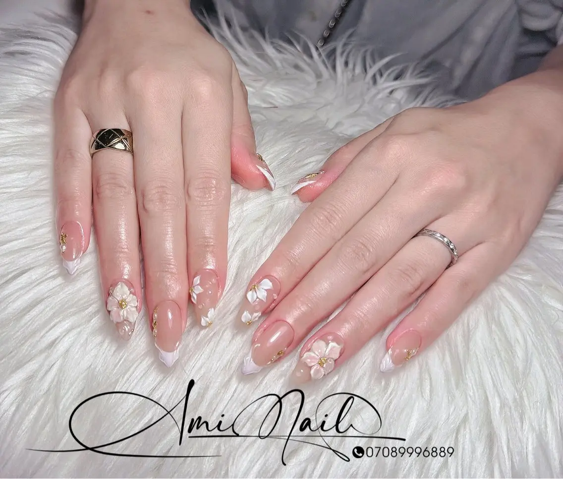 ネイル Ami Nailsのネイルデザイン