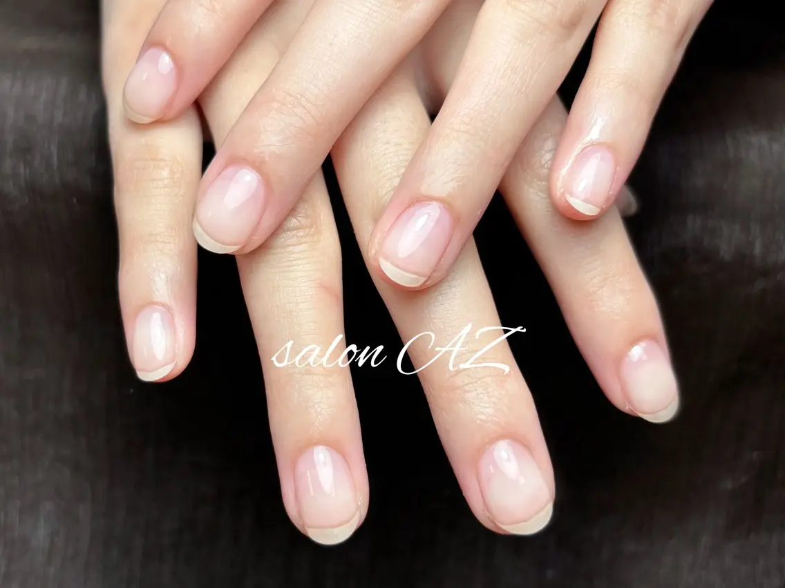 ネイル アートネイル クリアネイル 長さ出し フットネイル フレンチネイル salon AZのネイルデザイン