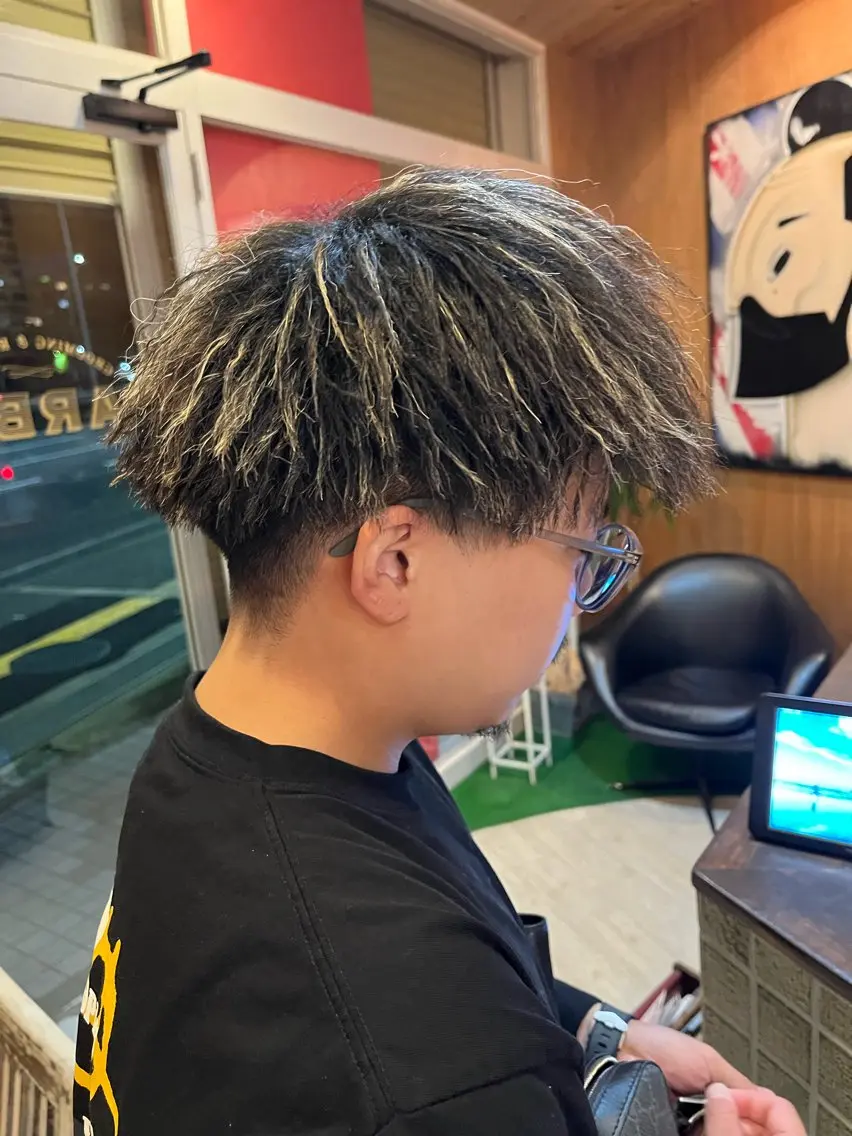 ミディアム ミディアムパーマ ツイストパーマ クボタ マコトのヘアスタイル