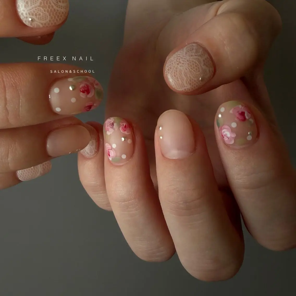 ネイル ドット フレンチネイル ガーリー ハンドネイル freex nail /ニュアンス/個性派のネイルデザイン