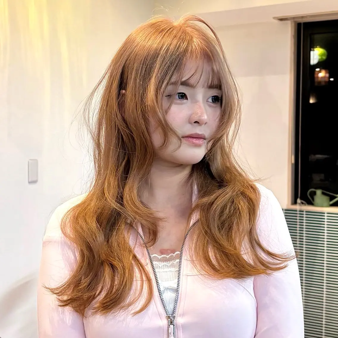 ロング カラー カット ヘアカラー トリートメント レイヤー/ハッシュ /デザインカラーのヘアスタイル