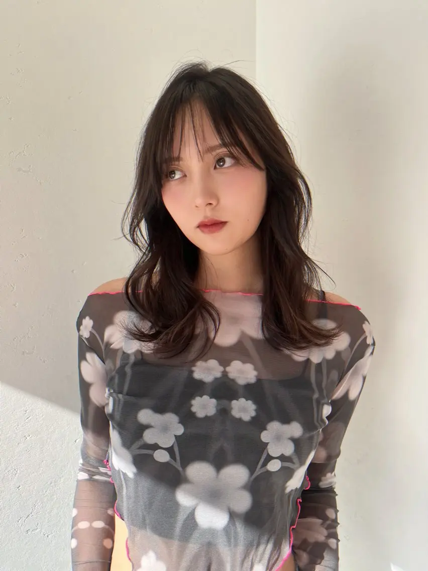 ミディアム カラー 柔らかい艶暖色 レイヤー🫧姫汝のヘアスタイル