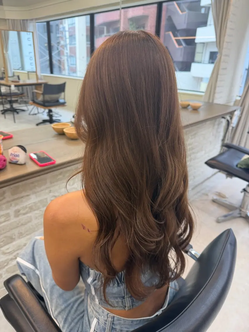 ロング カラー ヘアアレンジ ヘアカラー luca ⋆⭒˚.⋆𝜗𝜚のヘアスタイル