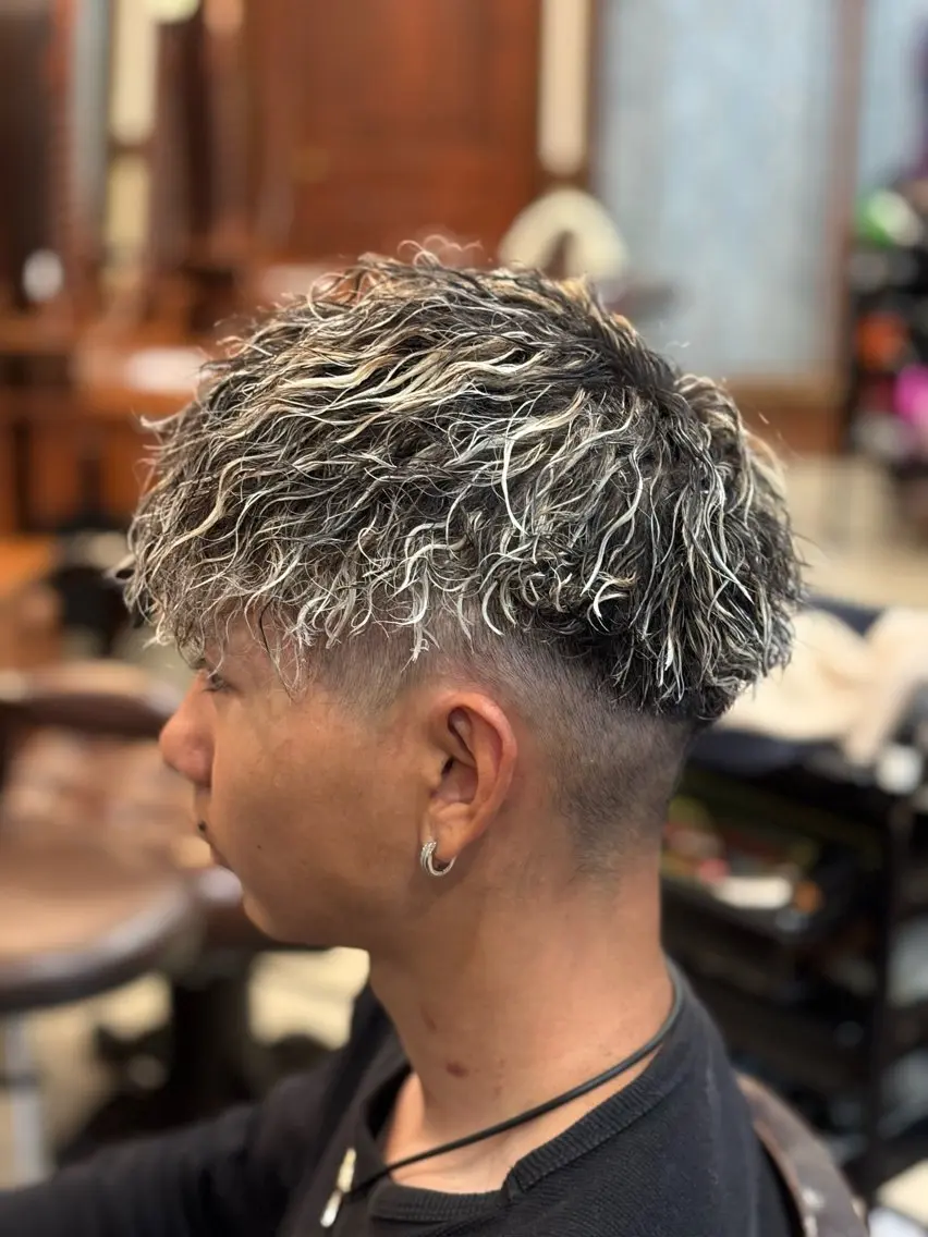 ショート カラー パーマ メンズ カット パーマ おしゃれ泥棒 石原メンズ特化美容師のヘアスタイル