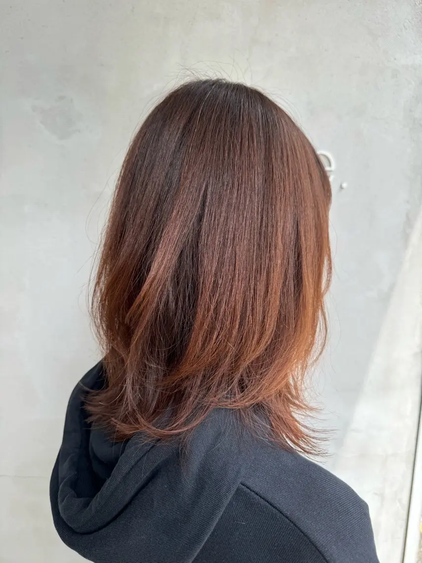 ミディアム 顔周りカット レイヤーカット ウルフカット miyu .のヘアスタイル