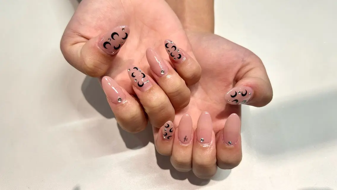 ネイル ハンドネイル フットネイル ． kotohaのネイルデザイン