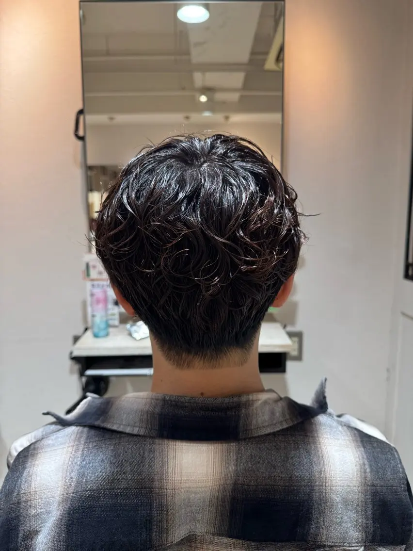 パーマ メンズ レイナ/ Battery 塚本のヘアスタイル