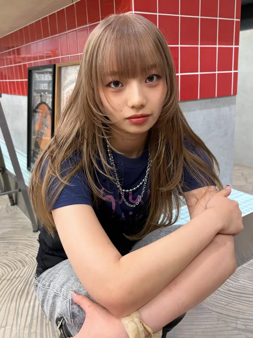 セミロング カット ヘアカラー 褒められる ハイトーン⭐️カノンのヘアスタイル