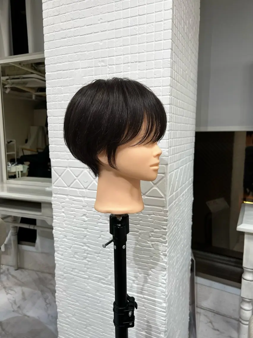 ショート くびれヘア 顔周りカット ショートヘア 籠倉 蓮のヘアスタイル
