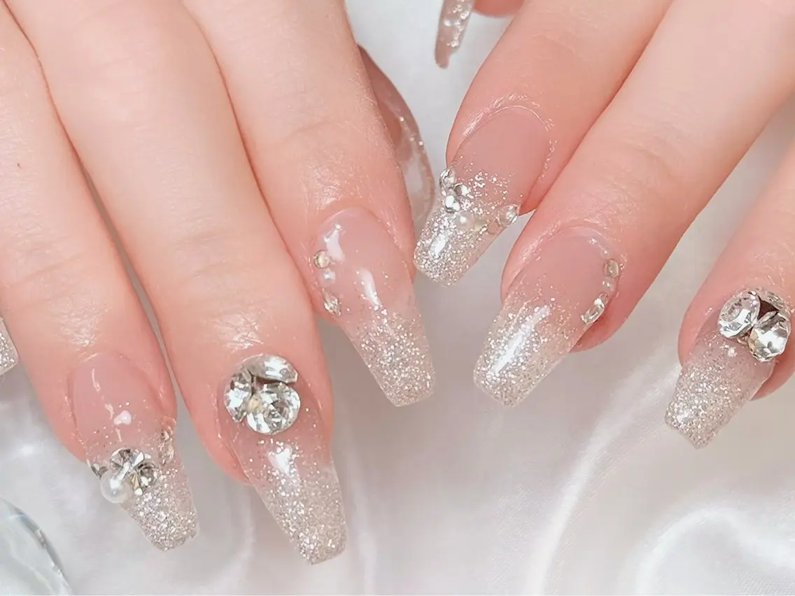 ネイル グラデーション 韓国ネイル ラメ(グリッター) ラメグラデーション マグネットネイル nail salon BONはるのネイルデザイン