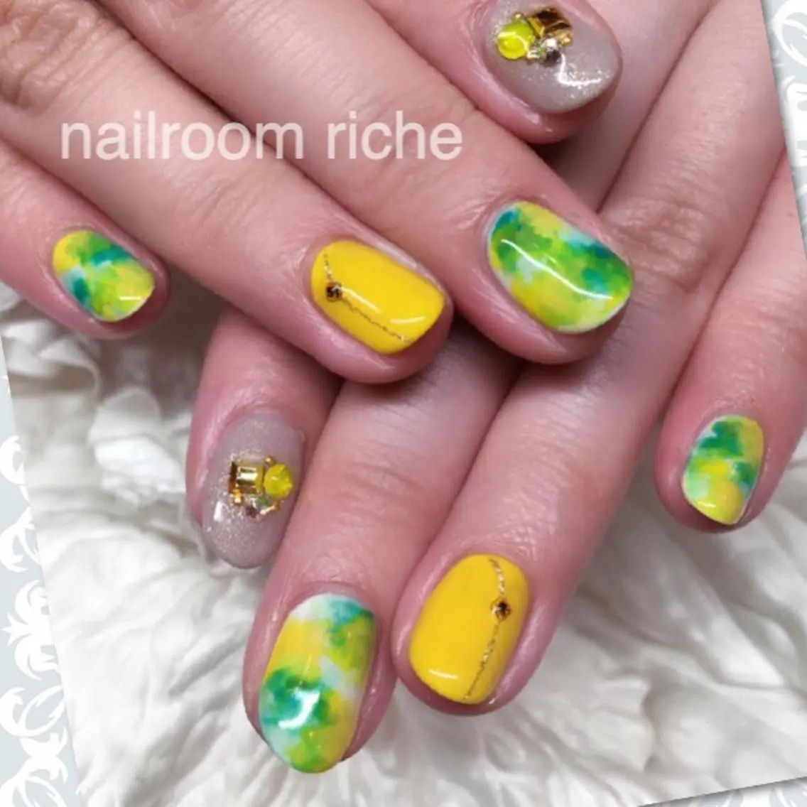 ネイル ハンドネイル nailroom richeのネイルデザイン