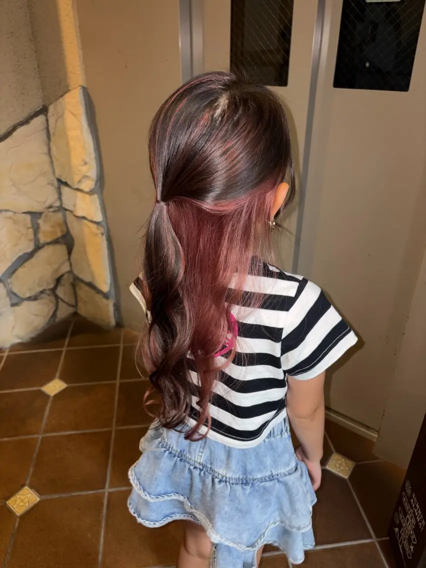 カラー ヘアアレンジ ハイライトカラー インナーカラー ヘアカラー 武田 美来のヘアスタイル