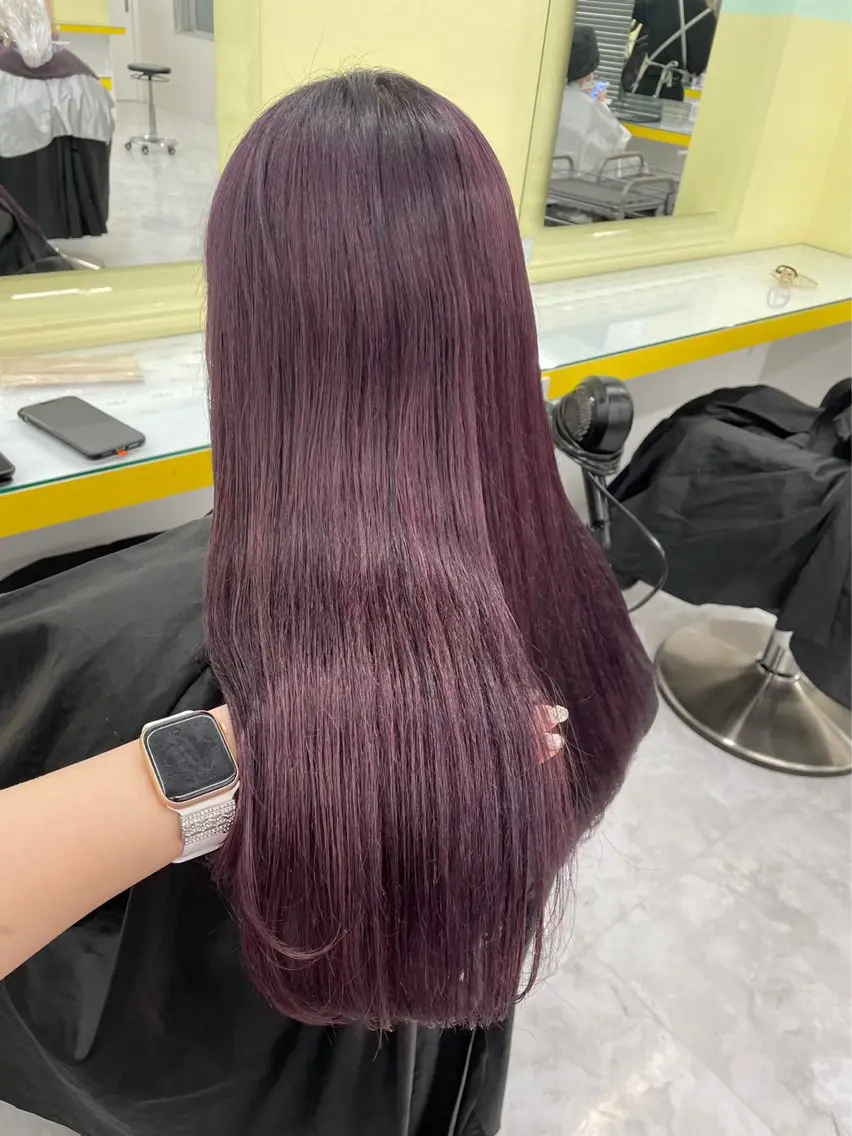 ロング 🍀yuria/ハイ トーン/ペールカラーのヘアスタイル