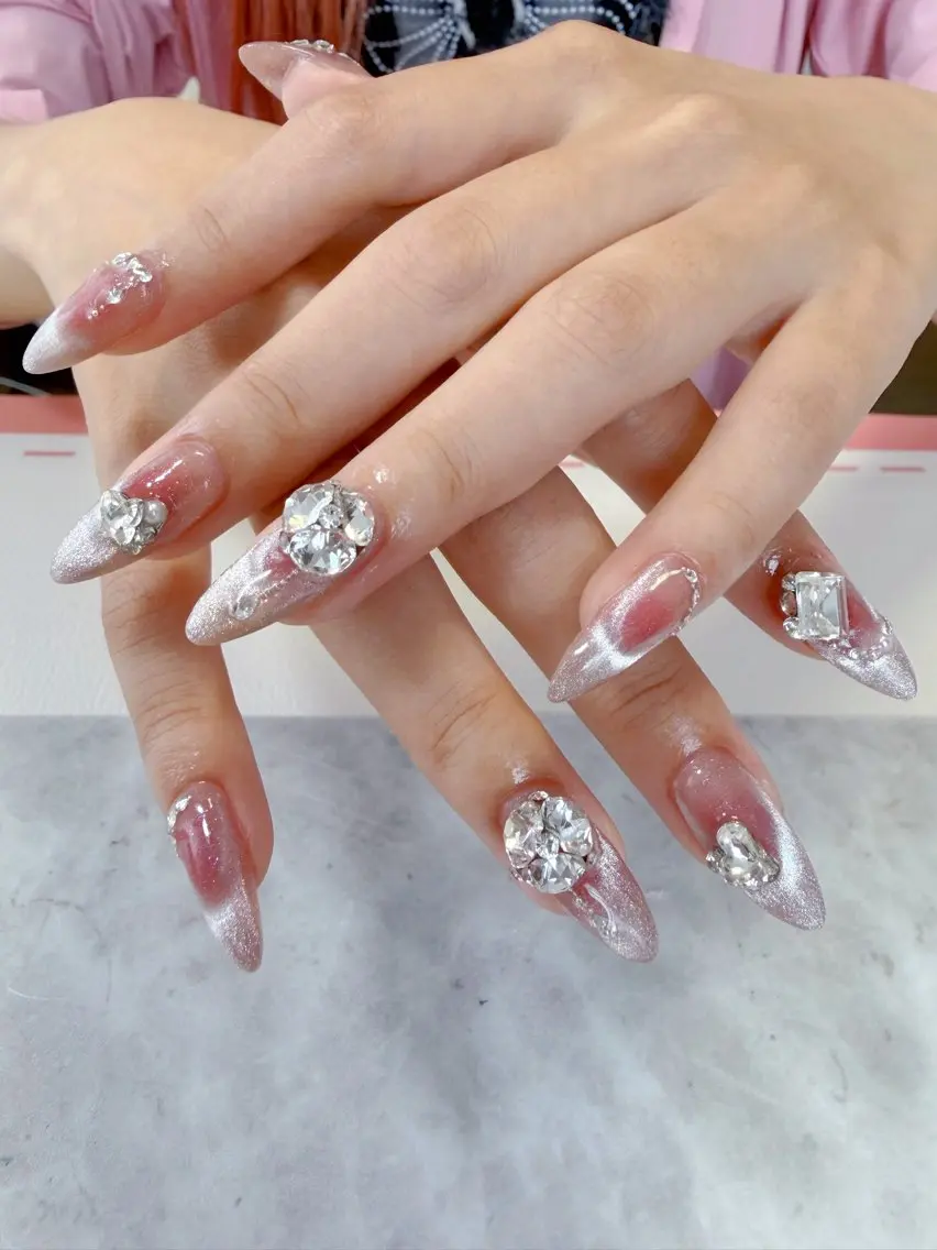 ネイル 長さ出し ロングネイル ストーンネイル ハンドネイル Sweet- nailのネイルデザイン