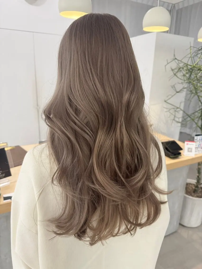ロング カット ヘアカラー トリートメント 瀬長なおみ U too e'sのヘアスタイル