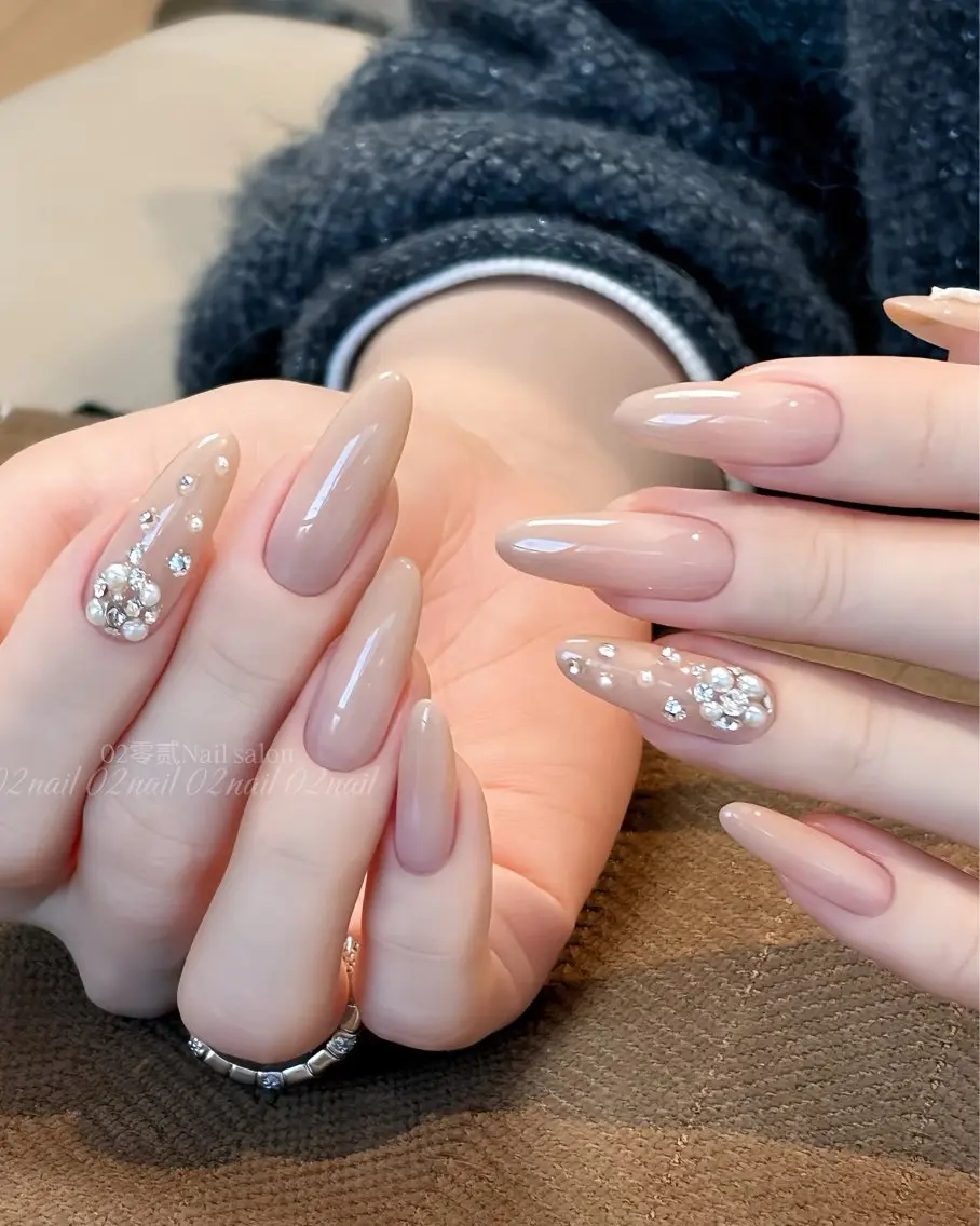 ネイル オーロラネイル チークネイル 長さ出し フットネイル フレンチネイル ハンドネイル ハンドケア Zz nail salonのネイルデザイン