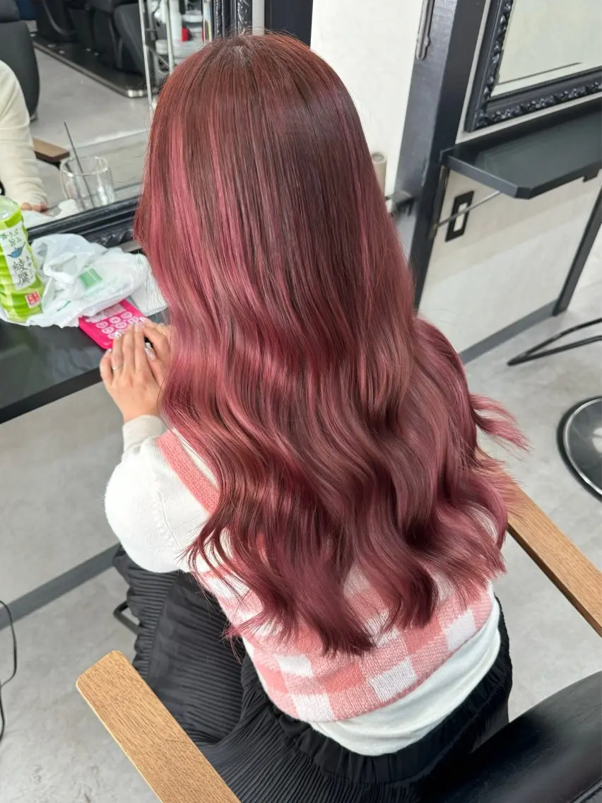ロング カラー ベージュカラー ブリーチ グレージュ ブリーチなしカラー 顔周りカット カット ヘアカラー トリートメント 井本翔太.髪質改善. ベージュ.グレージュのヘアスタイル
