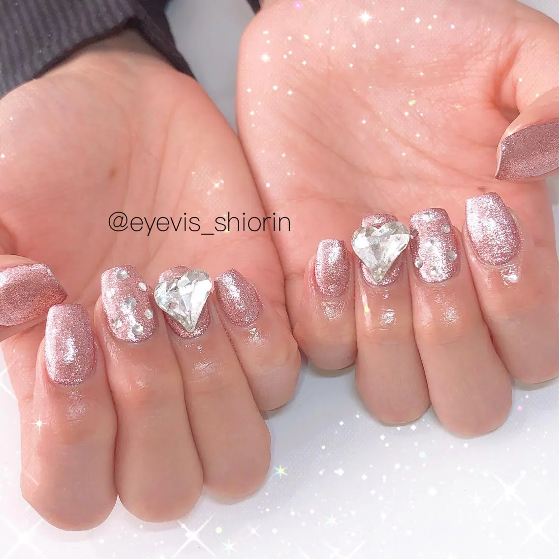 ネイル ROWnail🎀 Shioneのネイルデザイン