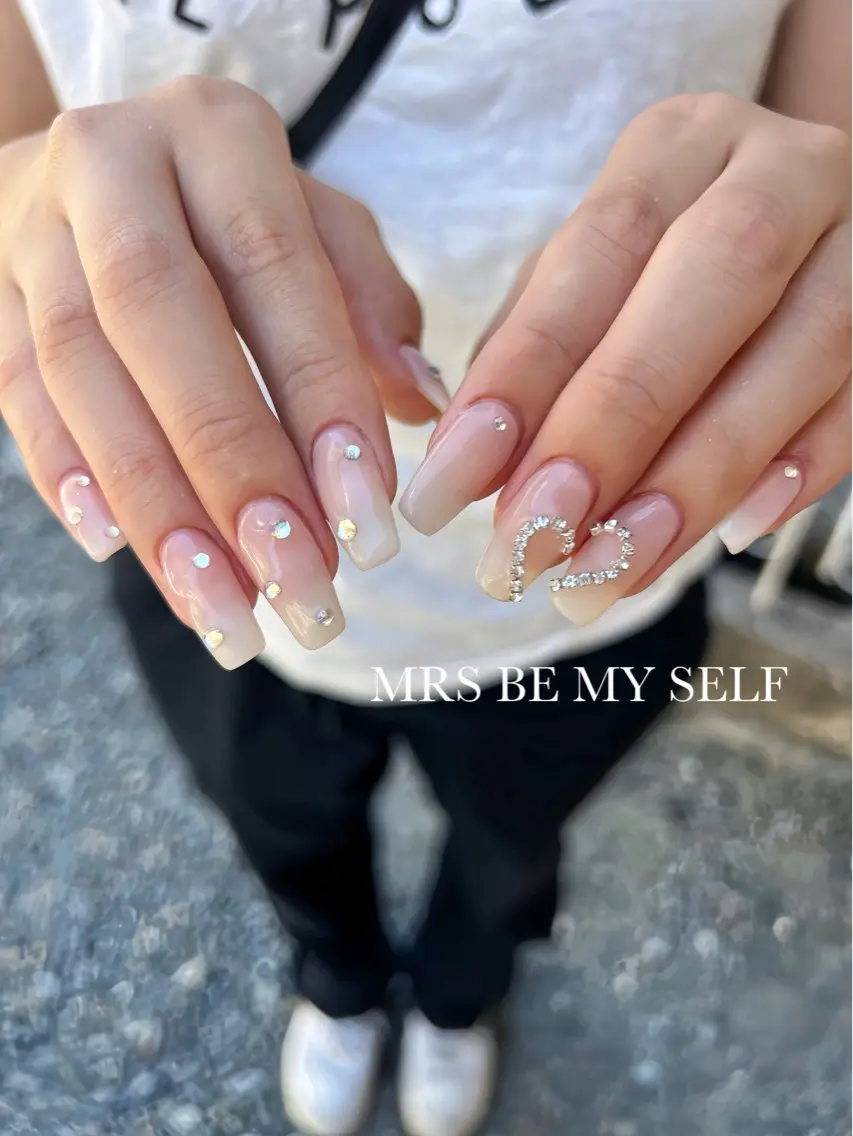 ネイル ハート キラキラネイル MRS/ miyu🎀のネイルデザイン
