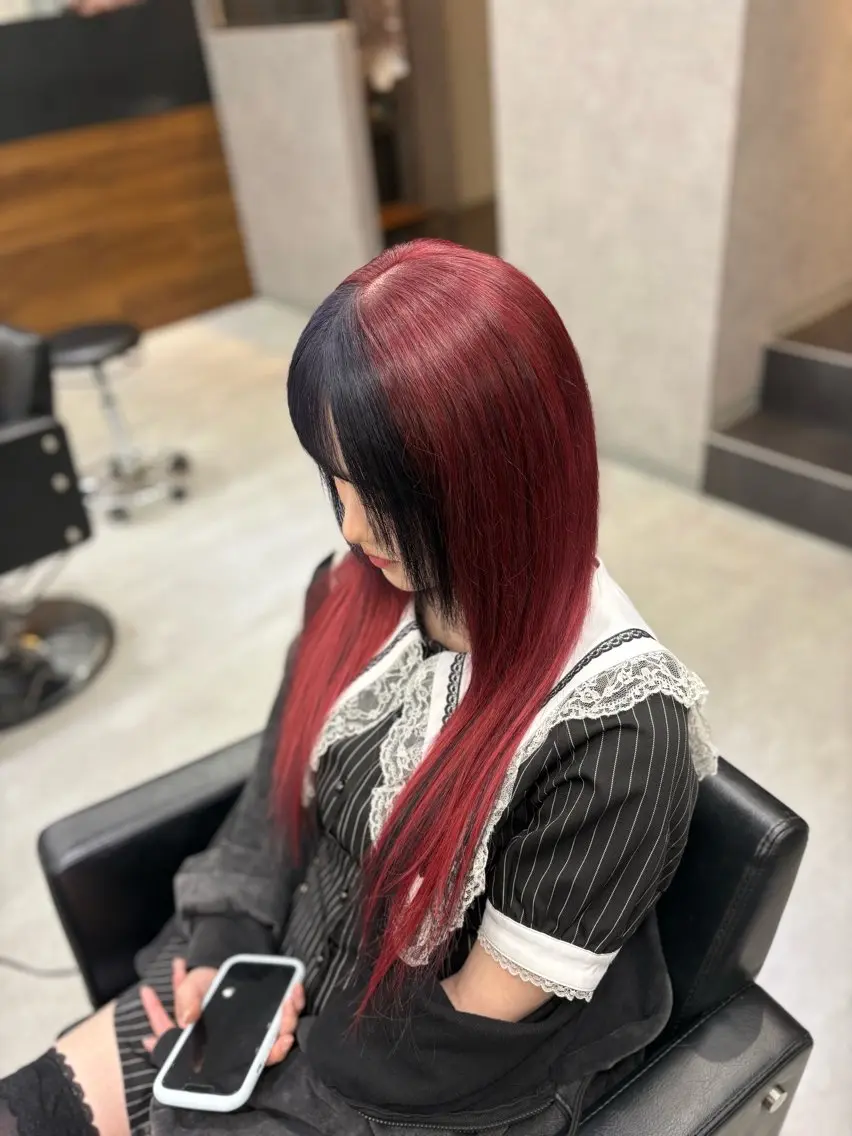 ロング SAKI🎀NEXT 池袋/韓国風カラーのヘアスタイル