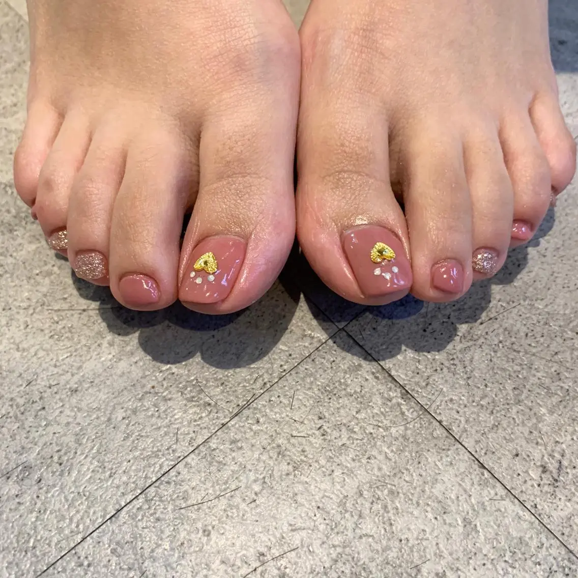 ネイル フットネイル 《ニュアンスネイル》 risaのネイルデザイン