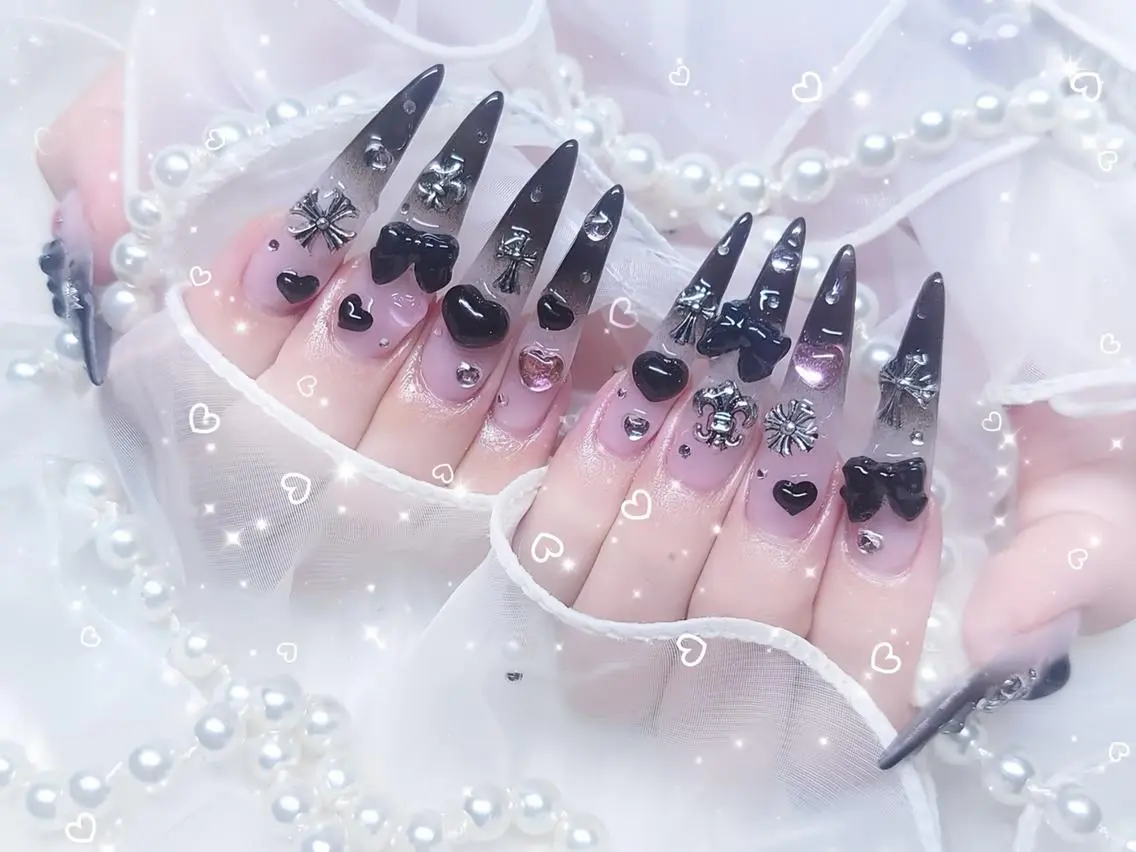 ネイル べっ甲ネイル チークネイル フラッシュネイル フラワーネイル フットネイル ハンドネイル Rin Nail Shinokuboのネイルデザイン