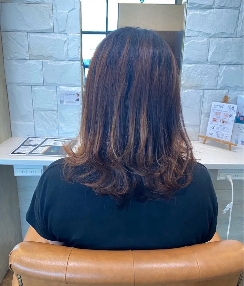 セミロング ママ美容師 Tsuchiyaのヘアスタイル